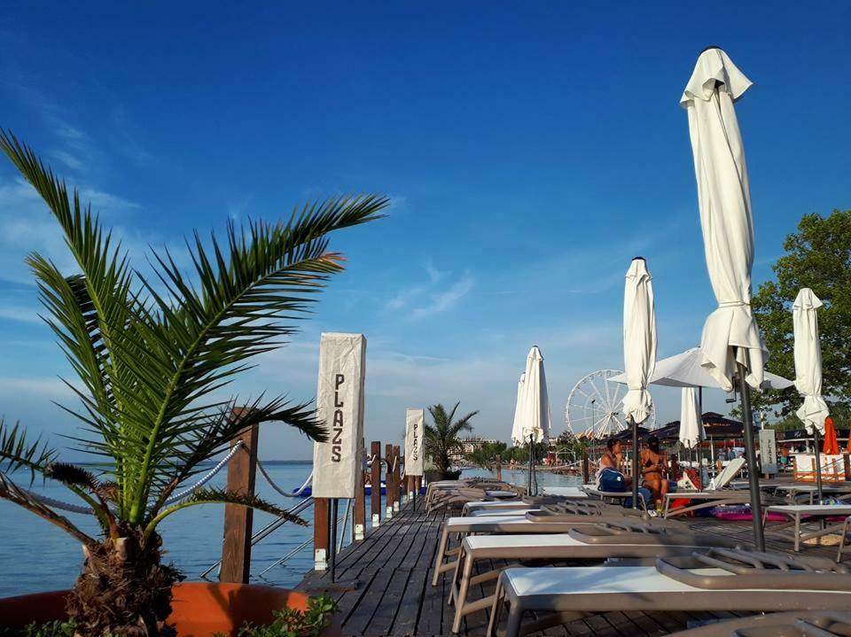 Sosto Apartman Siofok Exterior photo